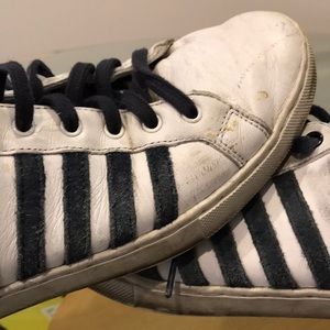 Used K Swiss all leather sneakers